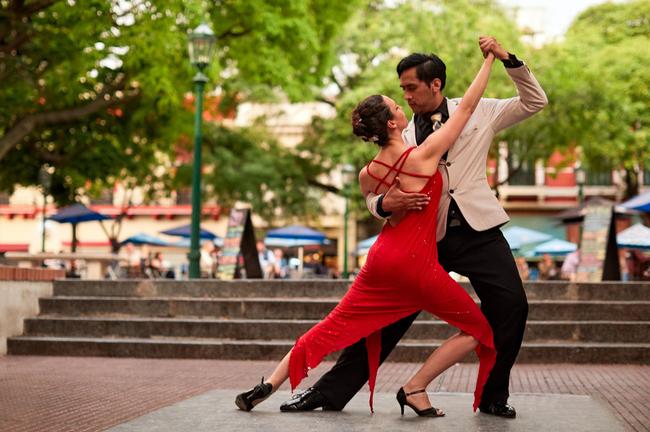 Tango Street Performers